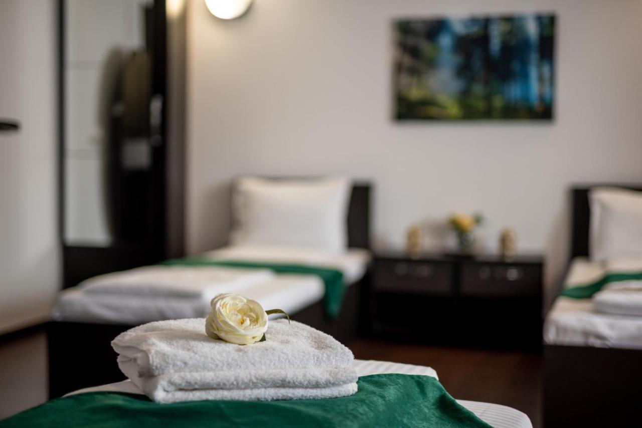 Escala Rooms Ghimbav Bagian luar foto