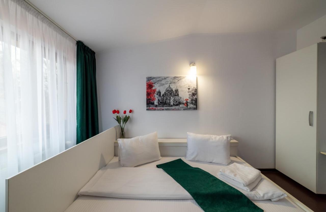 Escala Rooms Ghimbav Bagian luar foto