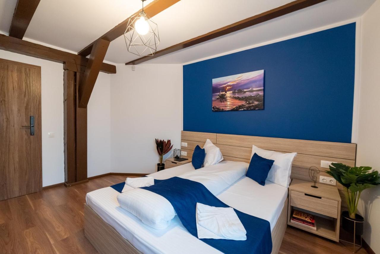 Escala Rooms Ghimbav Bagian luar foto